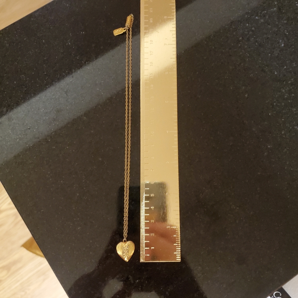 Small Gold Locket - Picture 7 of 7